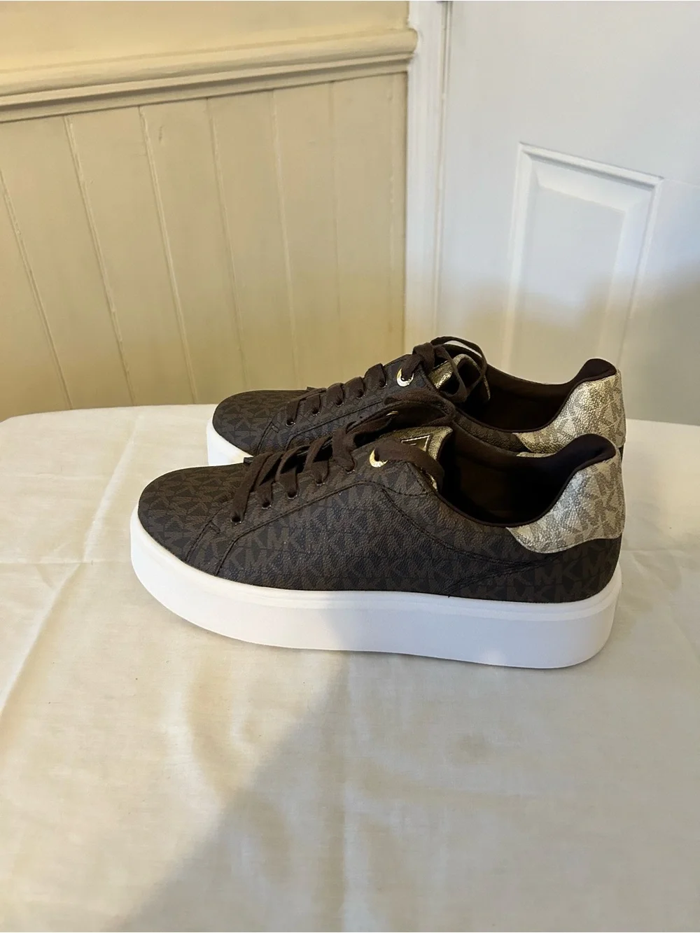 NWT Michael Kors Romey Metallic Two-Tone Logo Platform Sneakers/Size 11